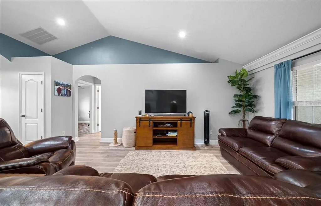 5414 SE 107th Street Belleview FL 34420