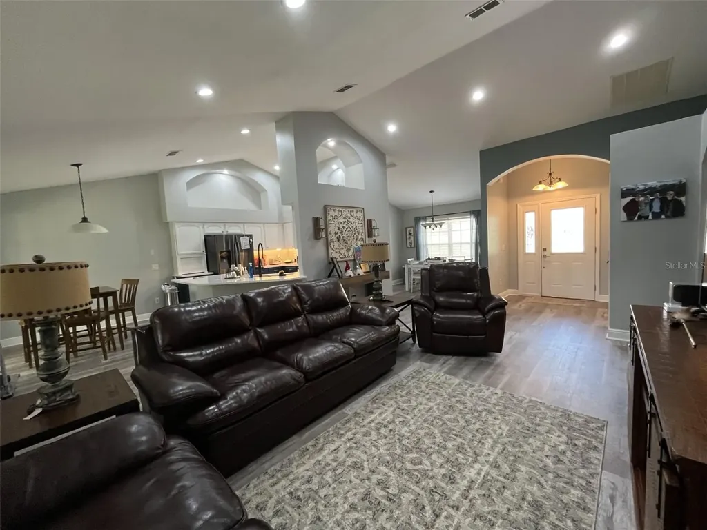 5414 SE 107th Street Belleview FL 34420