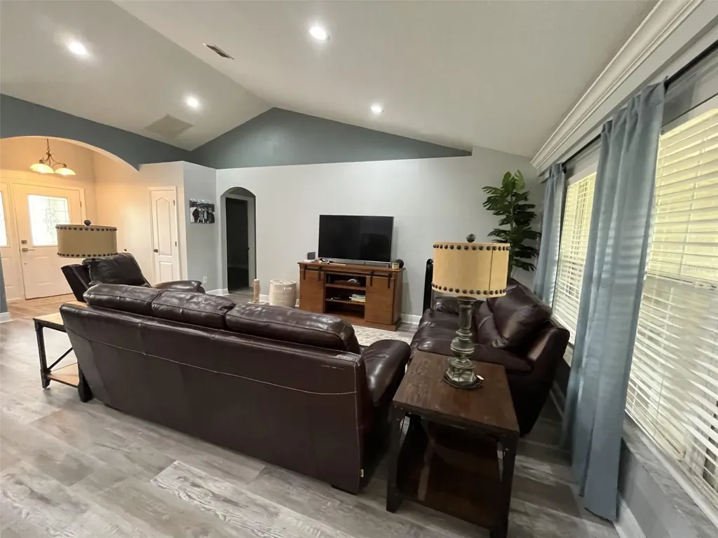5414 SE 107th Street Belleview FL 34420
