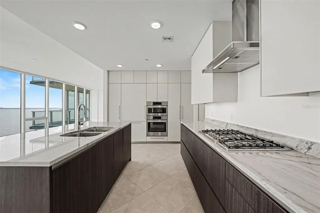 2900 W Bay To Bay Boulevard Tampa FL 33629