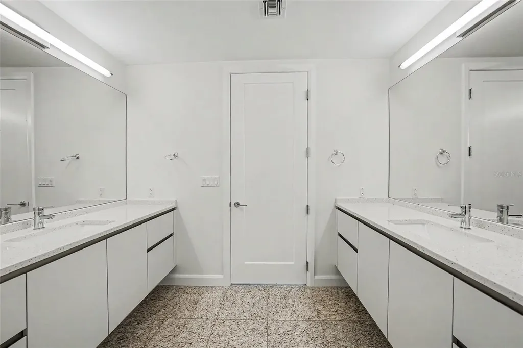 2900 W Bay To Bay Boulevard Tampa FL 33629