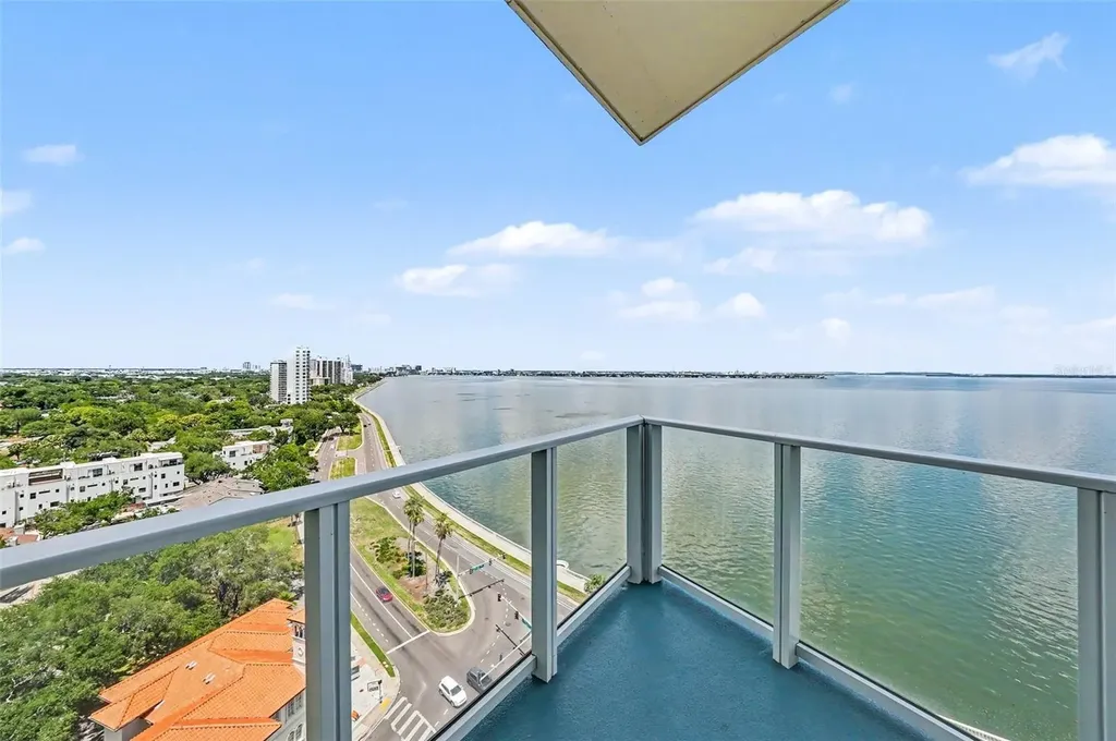 2900 W Bay To Bay Boulevard Tampa FL 33629