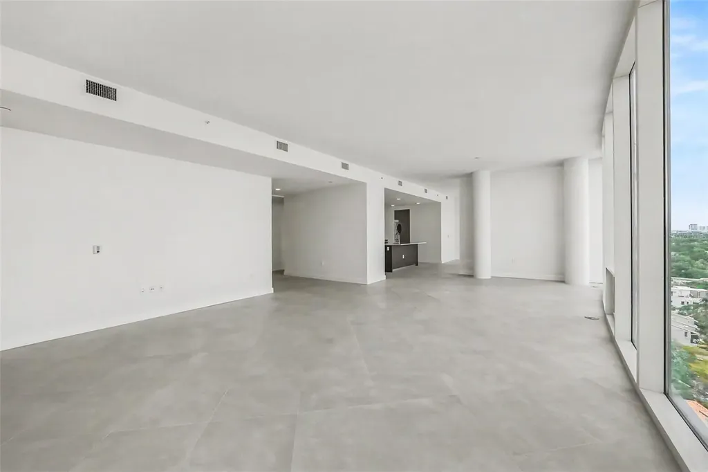 2900 W Bay To Bay Boulevard Tampa FL 33629