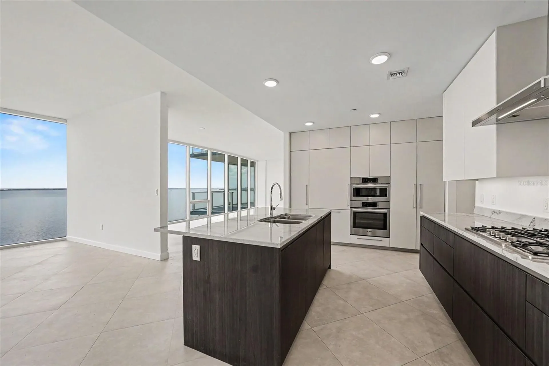 2900 W Bay To Bay Boulevard Tampa FL 33629
