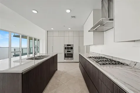 2900 W Bay To Bay Boulevard Tampa FL 33629