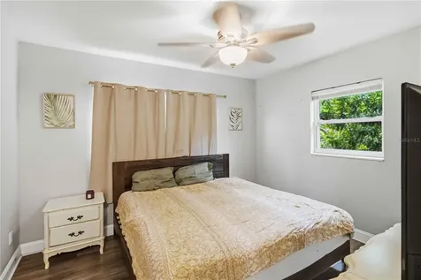 7012 40th Avenue N St Petersburg FL 33709