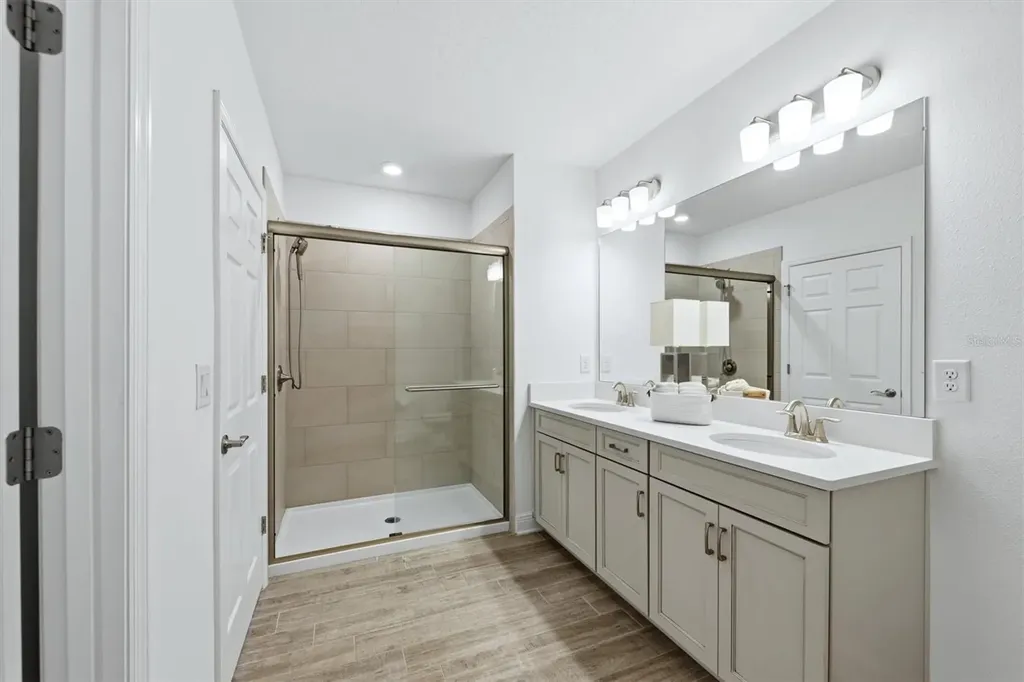 9959 Last Light Glen Parrish FL 34219