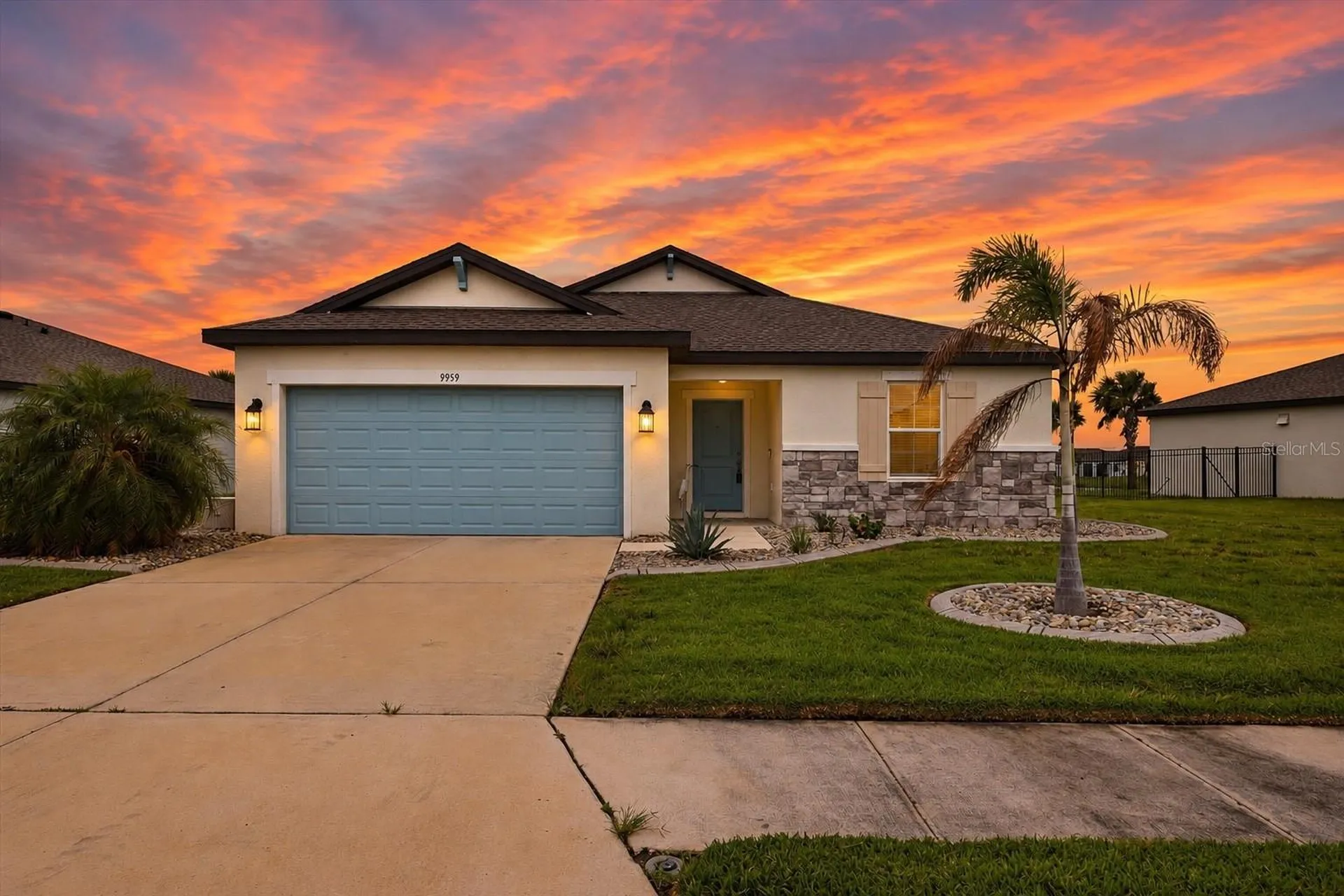 9959 Last Light Glen Parrish FL 34219