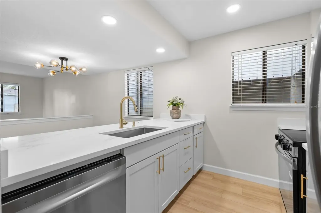 1428 Oak Place Apopka FL 32712