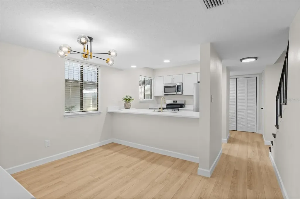 1428 Oak Place Apopka FL 32712