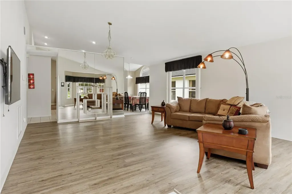 714 Allison Avenue Davenport FL 33897