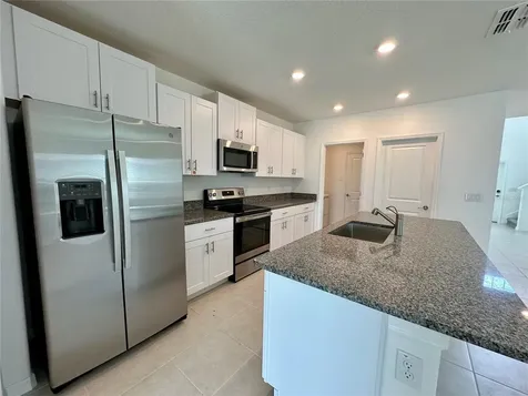 11131 Radiant Shore Loop San Antonio FL 33576