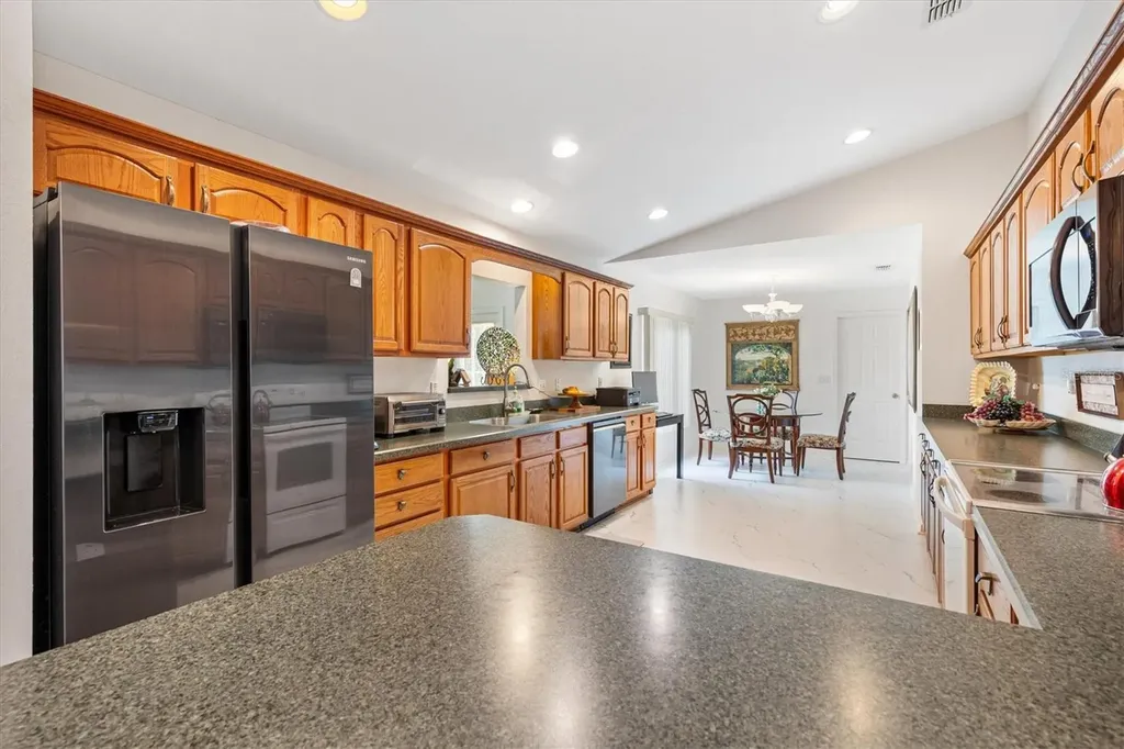 9498 SE 174th Loop Summerfield FL 34491