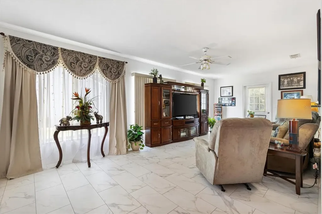 9498 SE 174th Loop Summerfield FL 34491