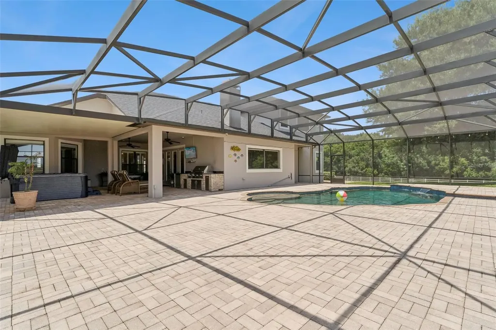 19850 Sugarloaf Mountain Road Clermont FL 34715