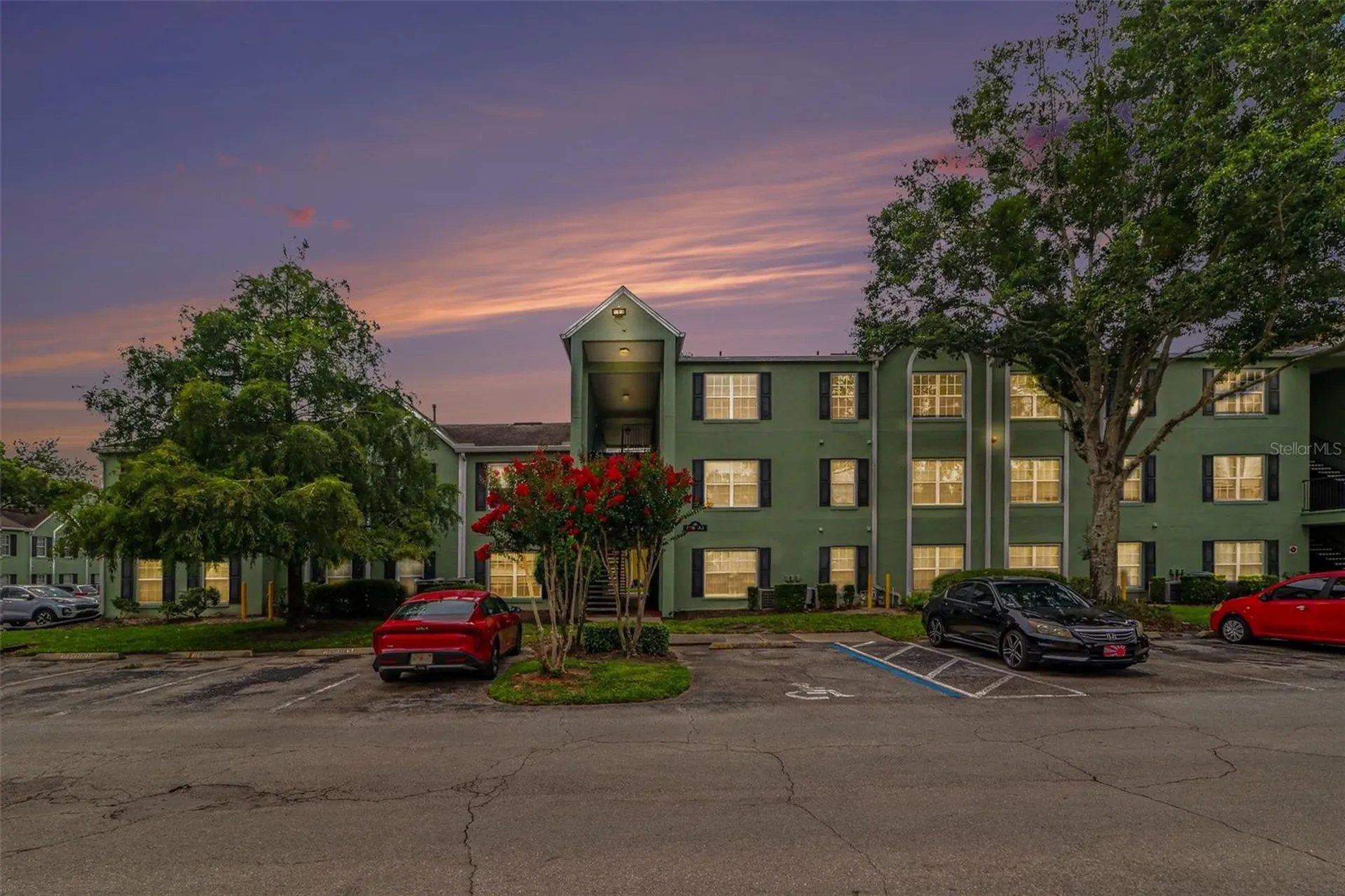 2031 Dixie Belle Drive Orlando FL 32812