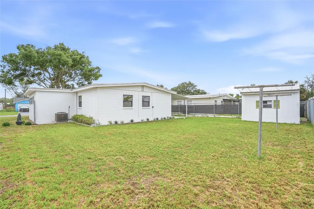 529 Firefly Lane Apollo Beach FL 33572
