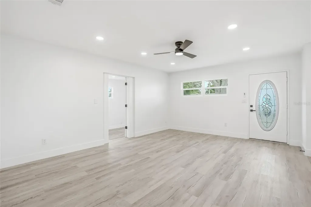 529 Firefly Lane Apollo Beach FL 33572