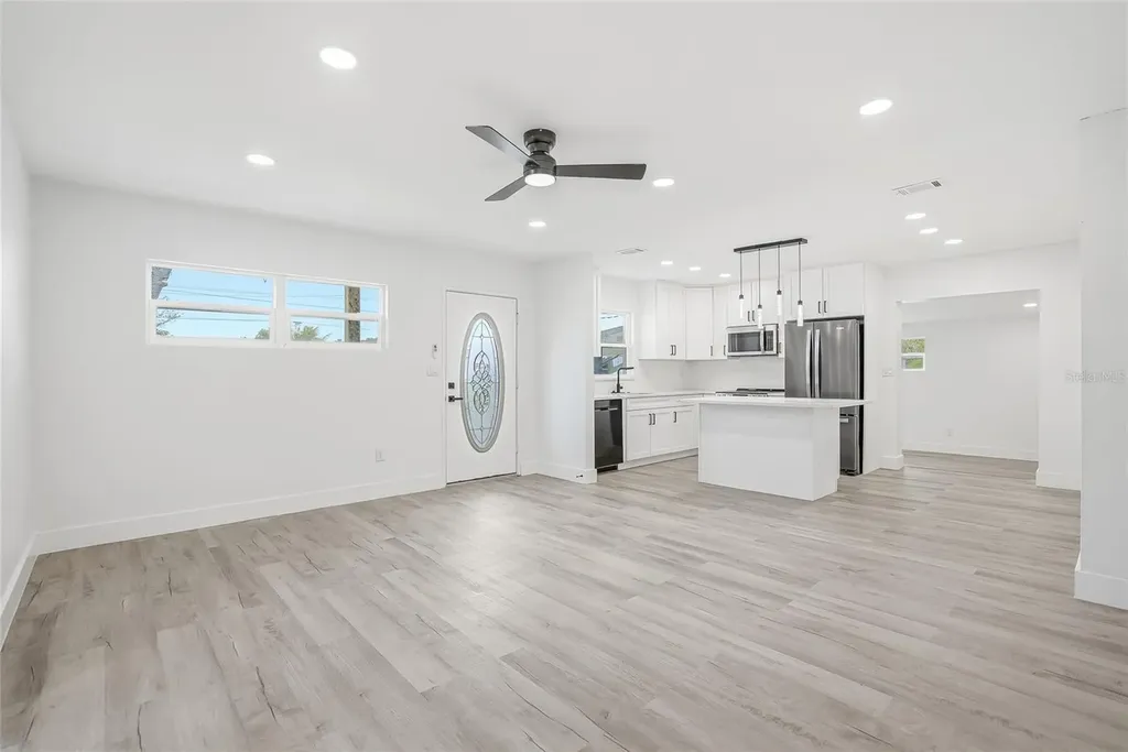 529 Firefly Lane Apollo Beach FL 33572