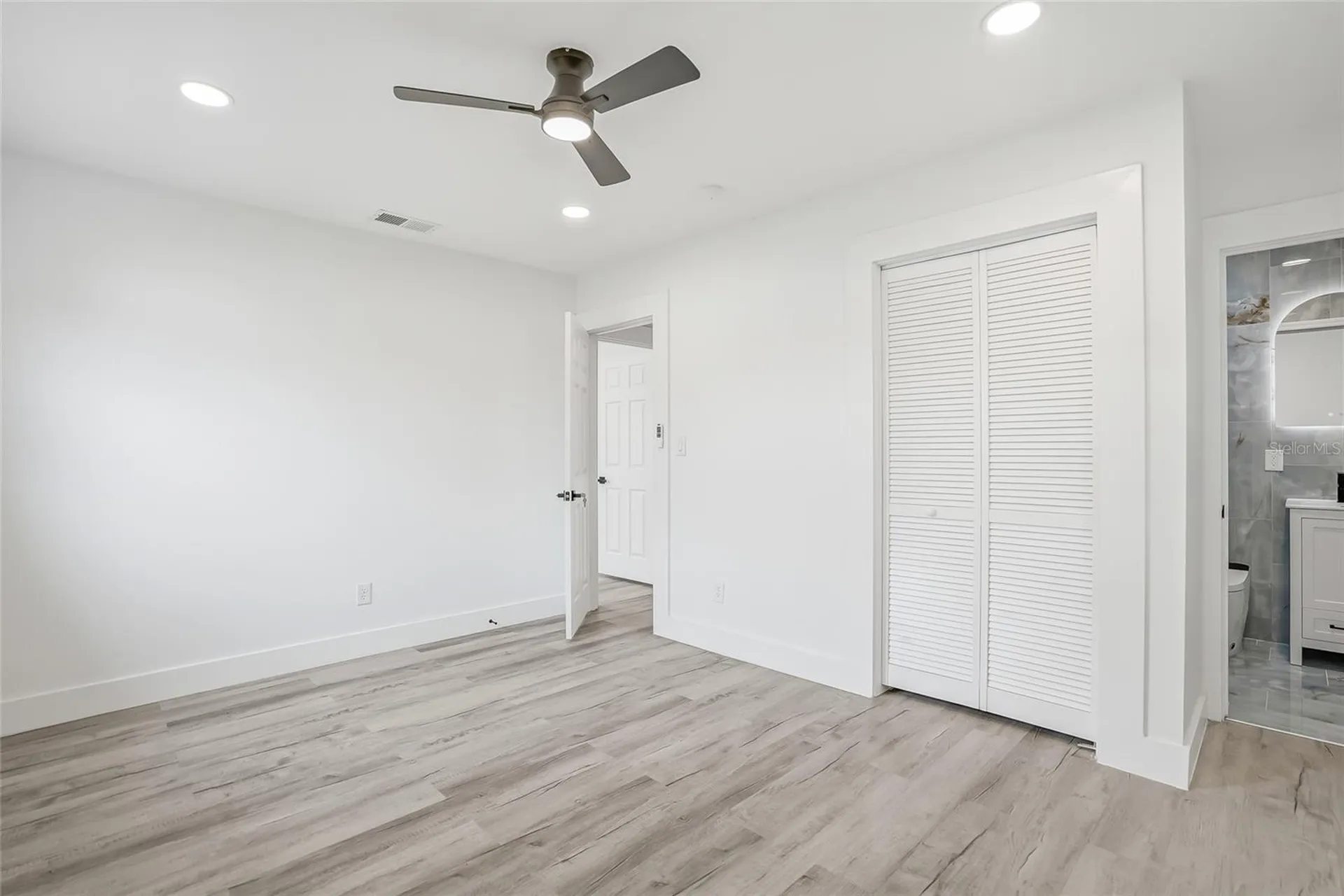 529 Firefly Lane Apollo Beach FL 33572