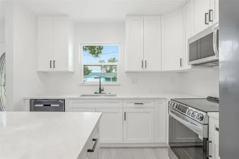 529 Firefly Lane Apollo Beach FL 33572