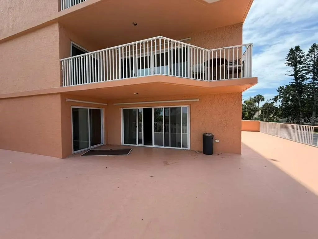 7432 Sunshine Skyway Lane S St Petersburg FL 33711