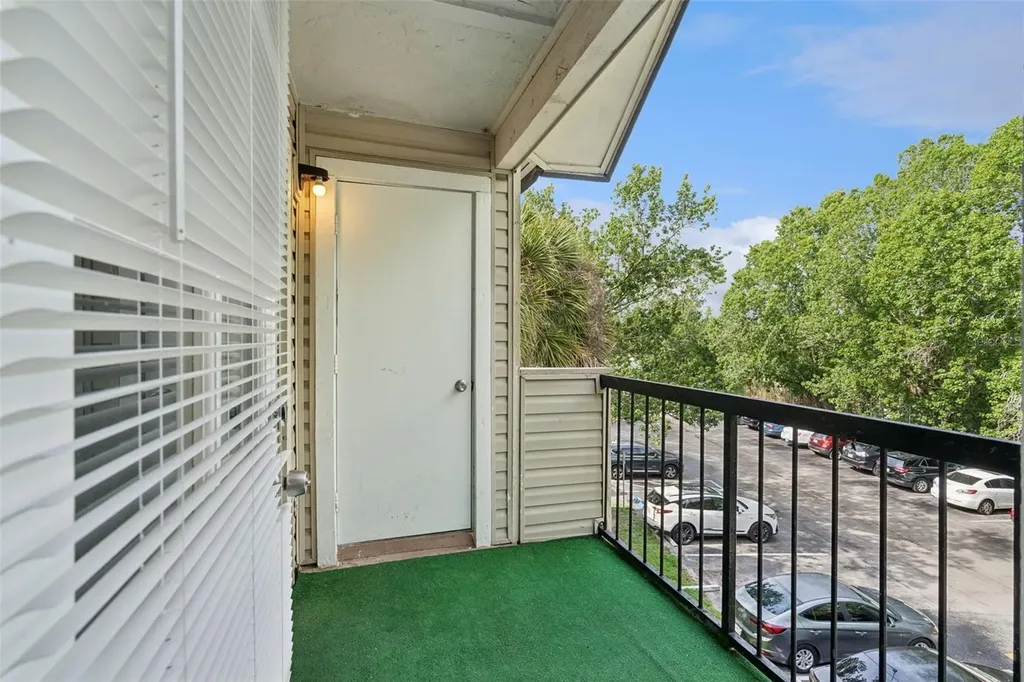 1948 Lake Atriums Circle Orlando FL 32839