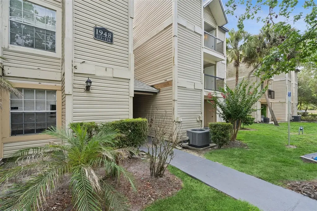 1948 Lake Atriums Circle Orlando FL 32839