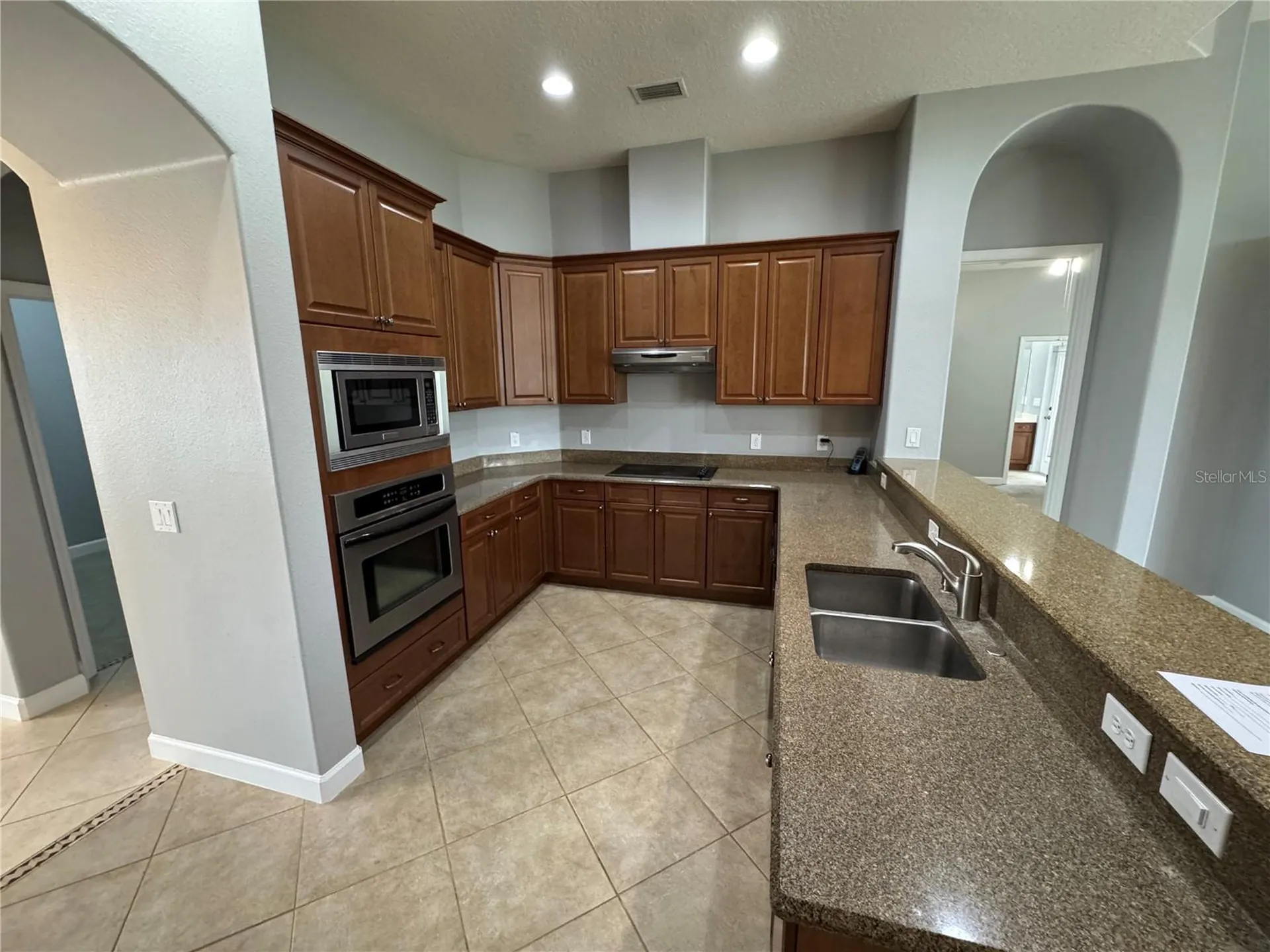 142 Harrington Court Davenport FL 33837