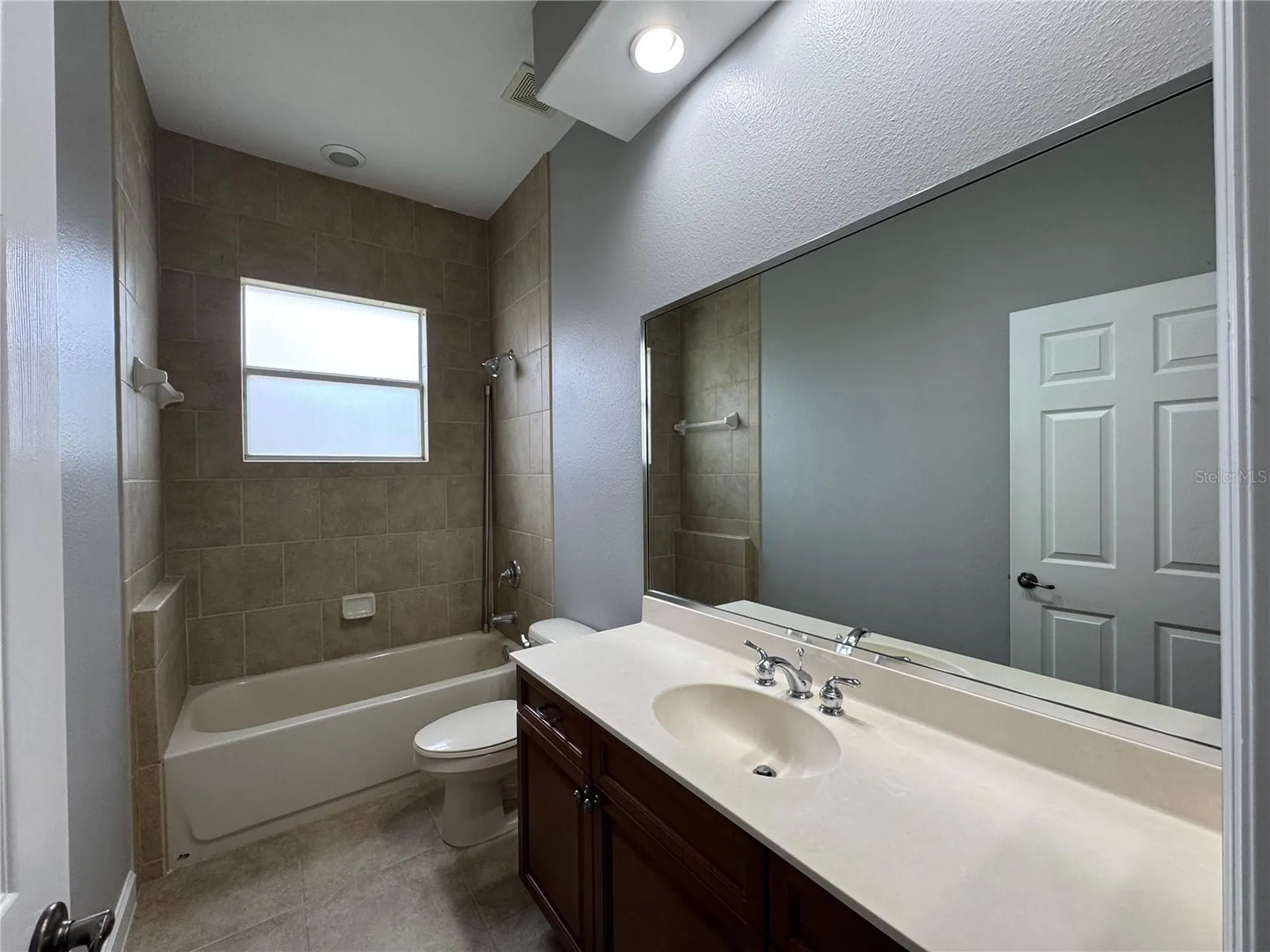 142 Harrington Court Davenport FL 33837