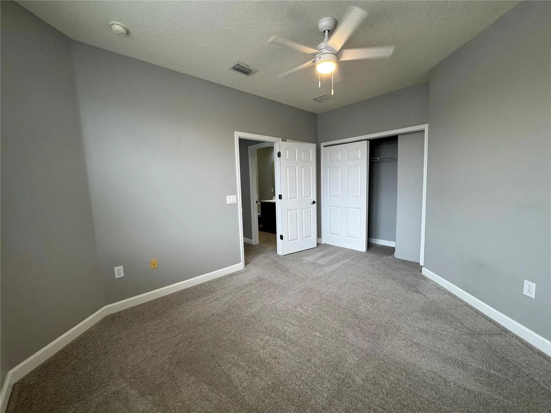 142 Harrington Court Davenport FL 33837
