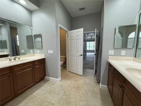 142 Harrington Court Davenport FL 33837