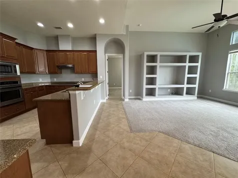 142 Harrington Court Davenport FL 33837