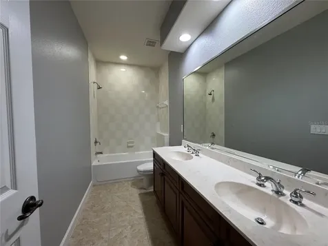 142 Harrington Court Davenport FL 33837