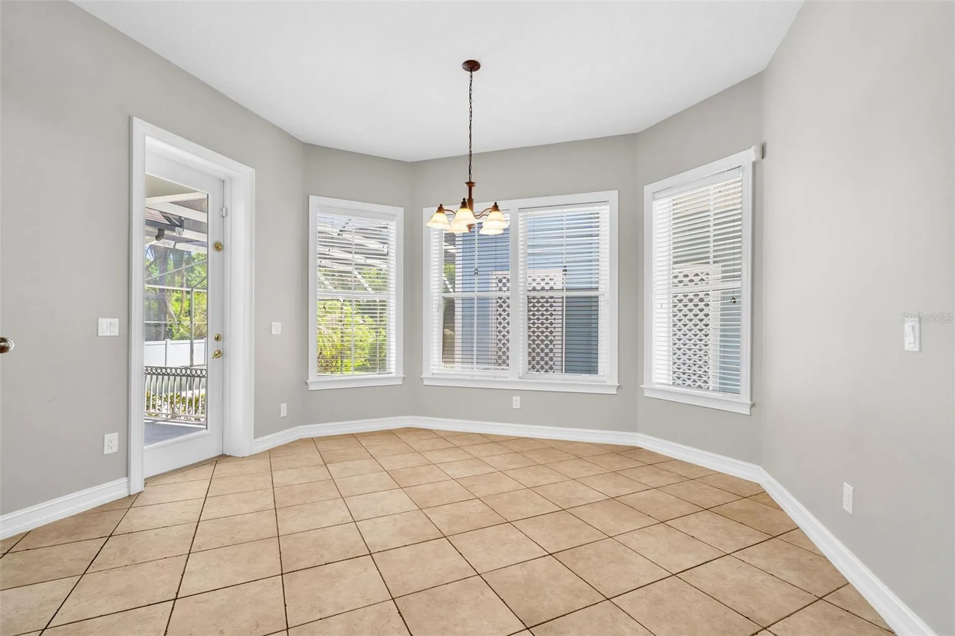 907 Westpark Drive Kissimmee FL 34747