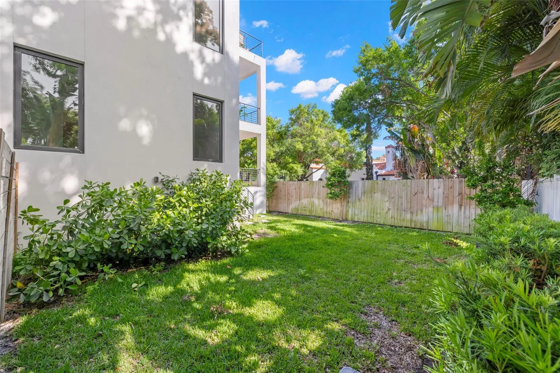 98 W Davis Boulevard Tampa FL 33606