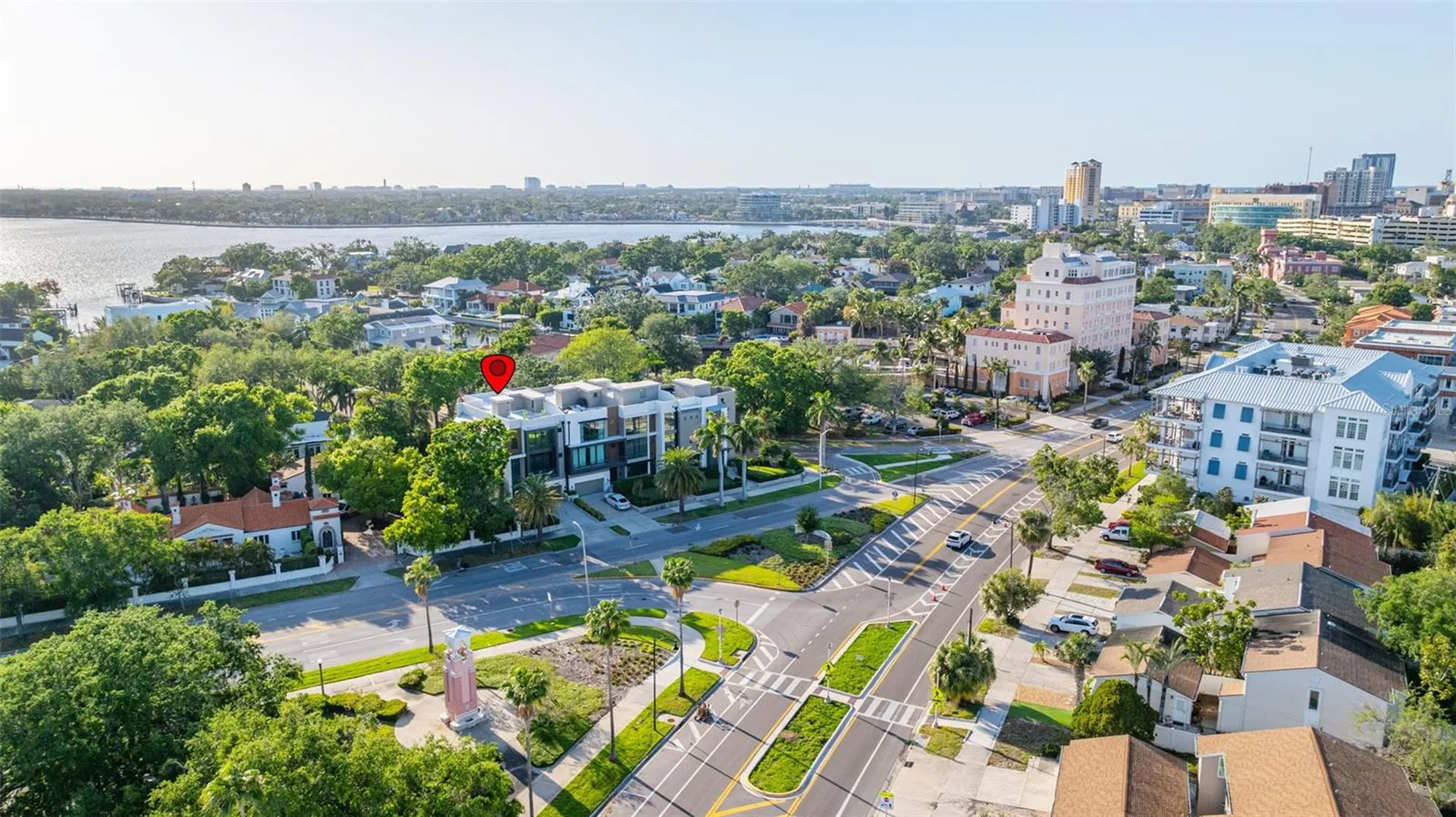 98 W Davis Boulevard Tampa FL 33606
