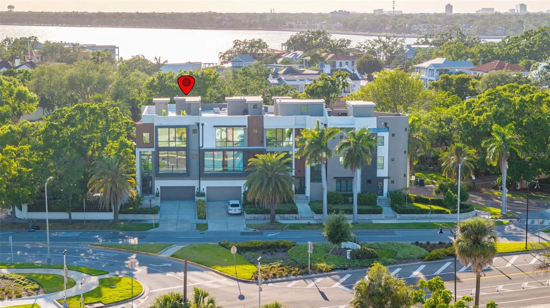 98 W Davis Boulevard Tampa FL 33606