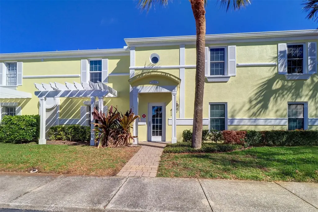 225 Pompano Drive SE St Petersburg FL 33705