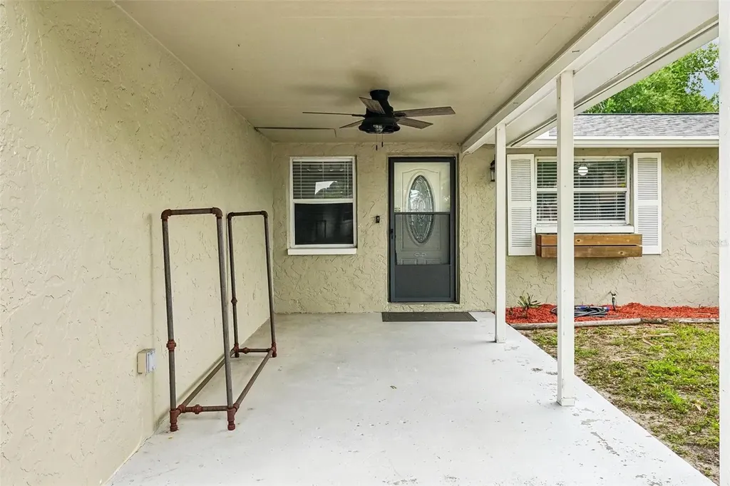 1603 Fox Run Drive Tarpon Springs FL 34689