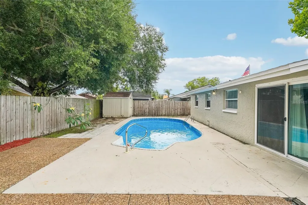 1603 Fox Run Drive Tarpon Springs FL 34689