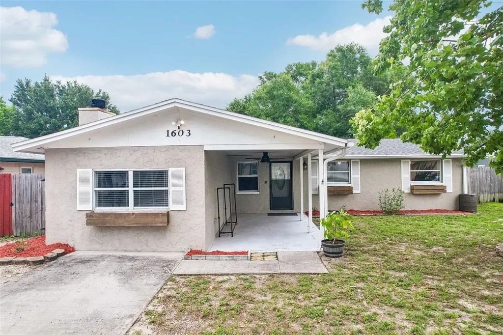 1603 Fox Run Drive Tarpon Springs FL 34689