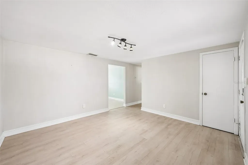 1603 Fox Run Drive Tarpon Springs FL 34689