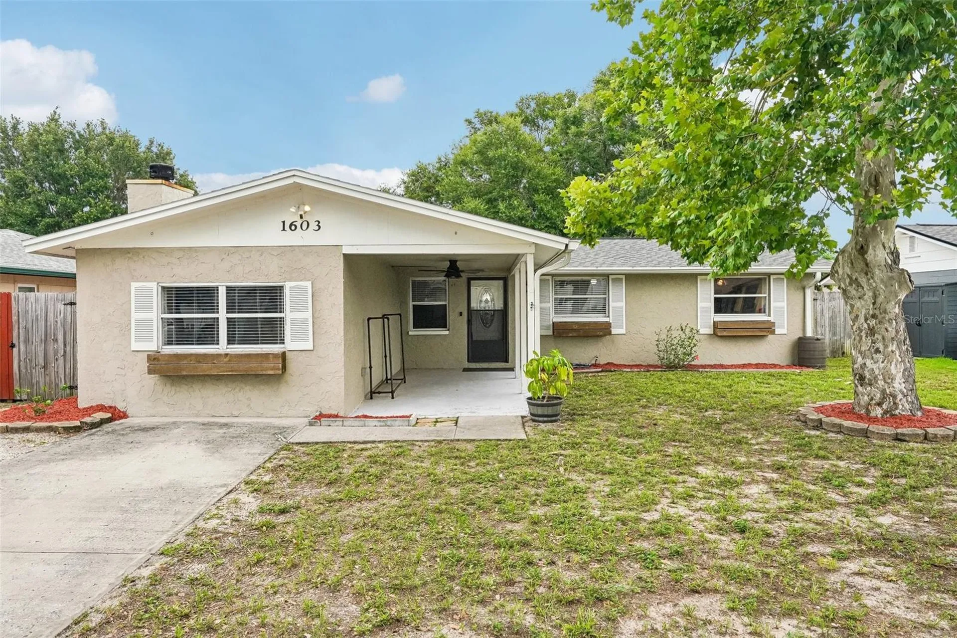 1603 Fox Run Drive Tarpon Springs FL 34689