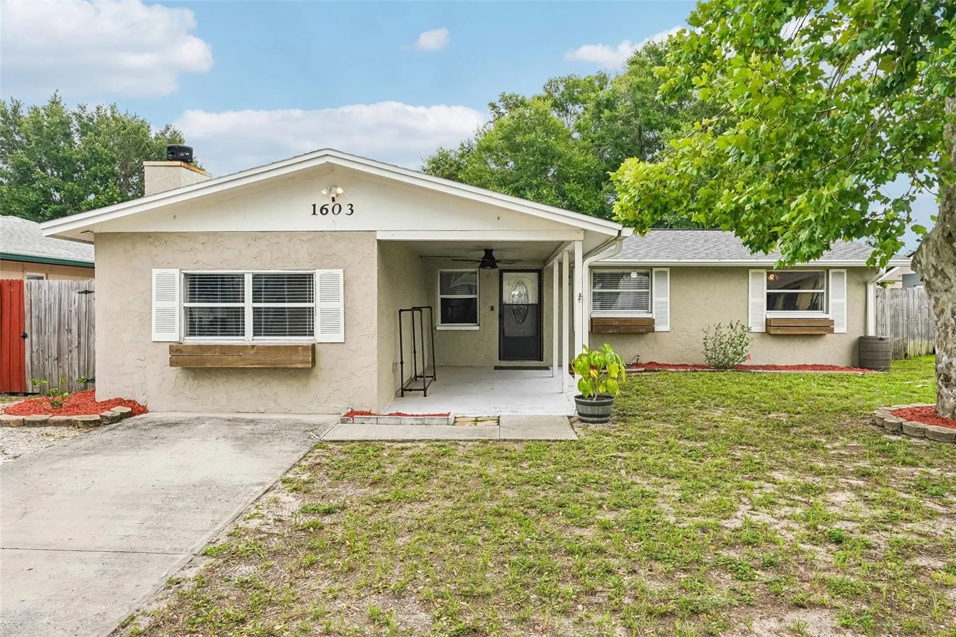 1603 Fox Run Drive Tarpon Springs FL 34689