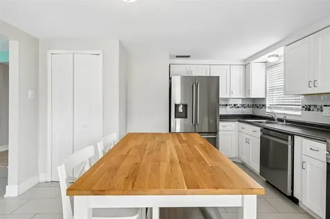 1603 Fox Run Drive Tarpon Springs FL 34689