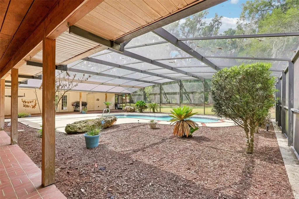 2685 Cr 564 Bushnell FL 33513