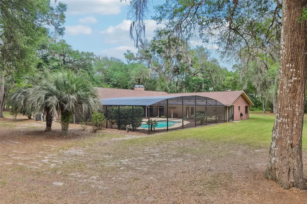 2685 Cr 564 Bushnell FL 33513