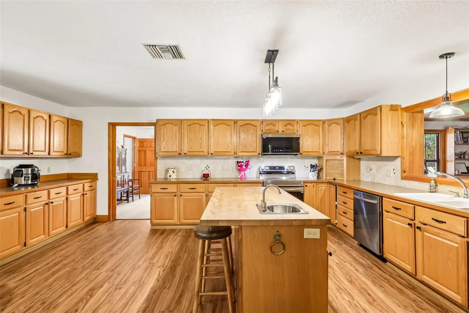2685 Cr 564 Bushnell FL 33513