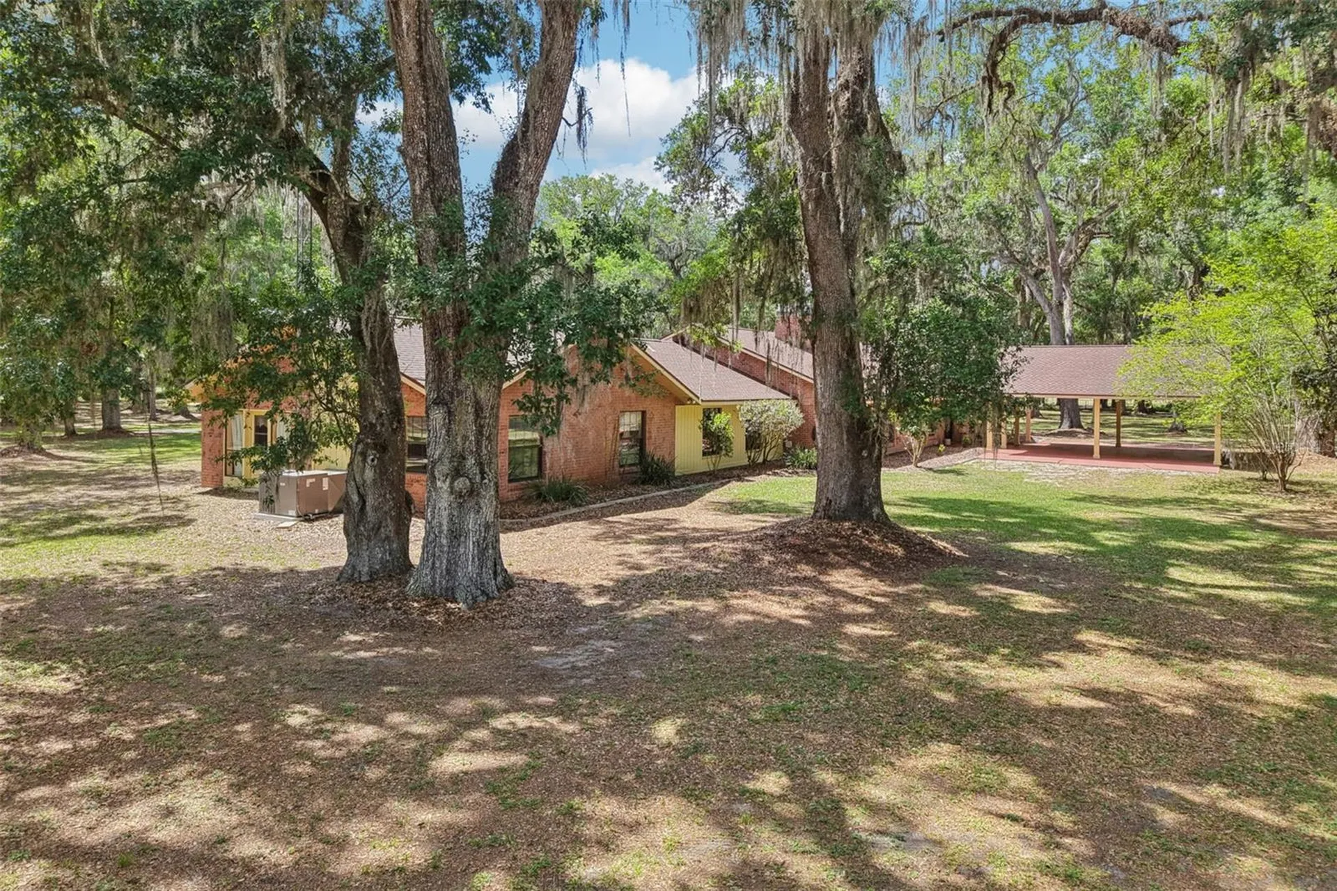 2685 Cr 564 Bushnell FL 33513